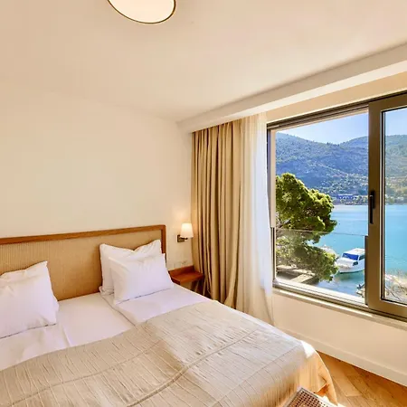 W By & Dubrovnik * Mokošica