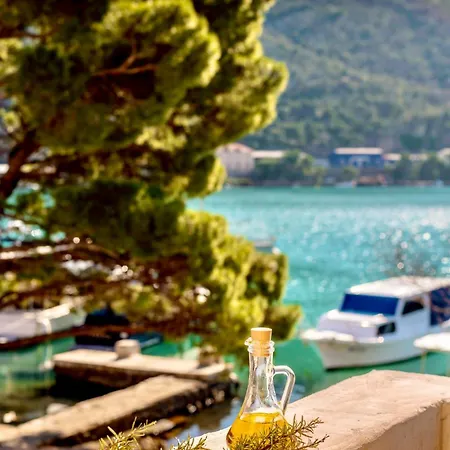 W By & Dubrovnik *