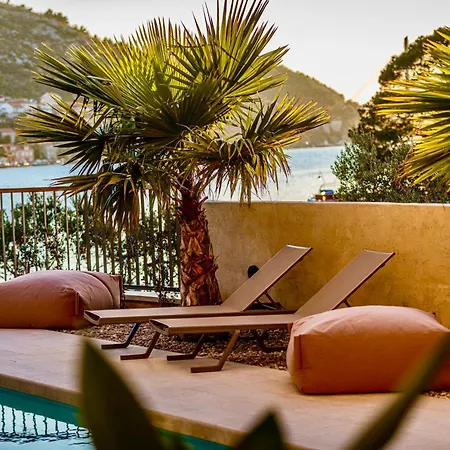 W By & Dubrovnik Villa *